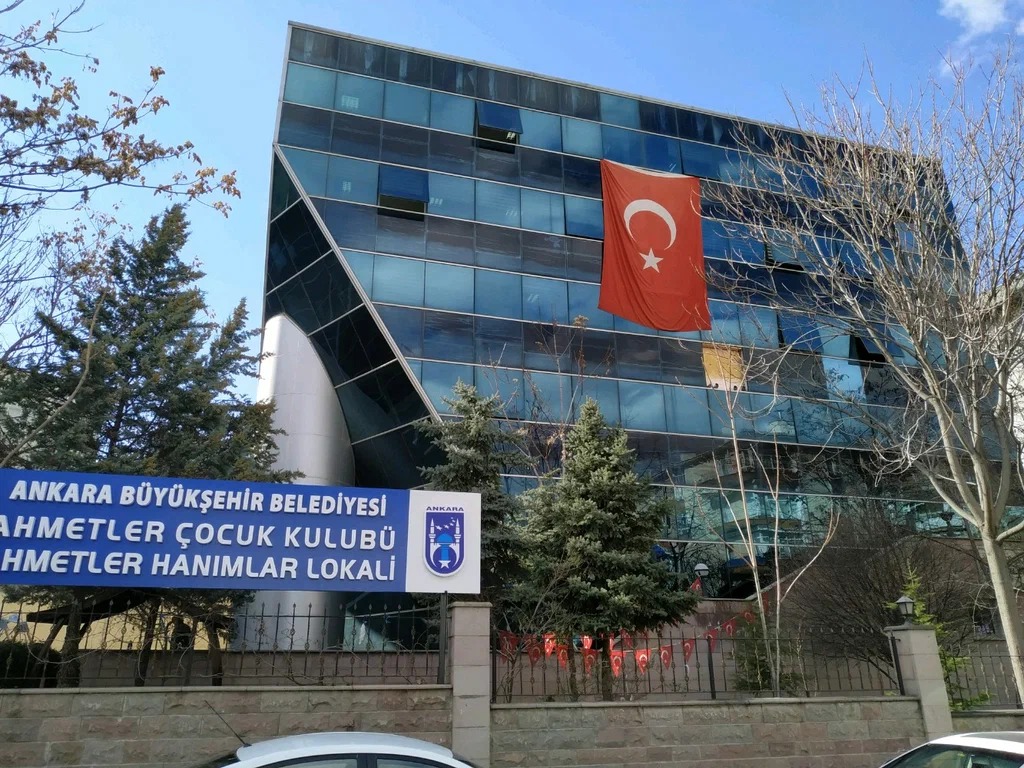 Ankara Büyükşehir Belediyesi Ahmetler Çocuk Kulübü Tadilat İşi