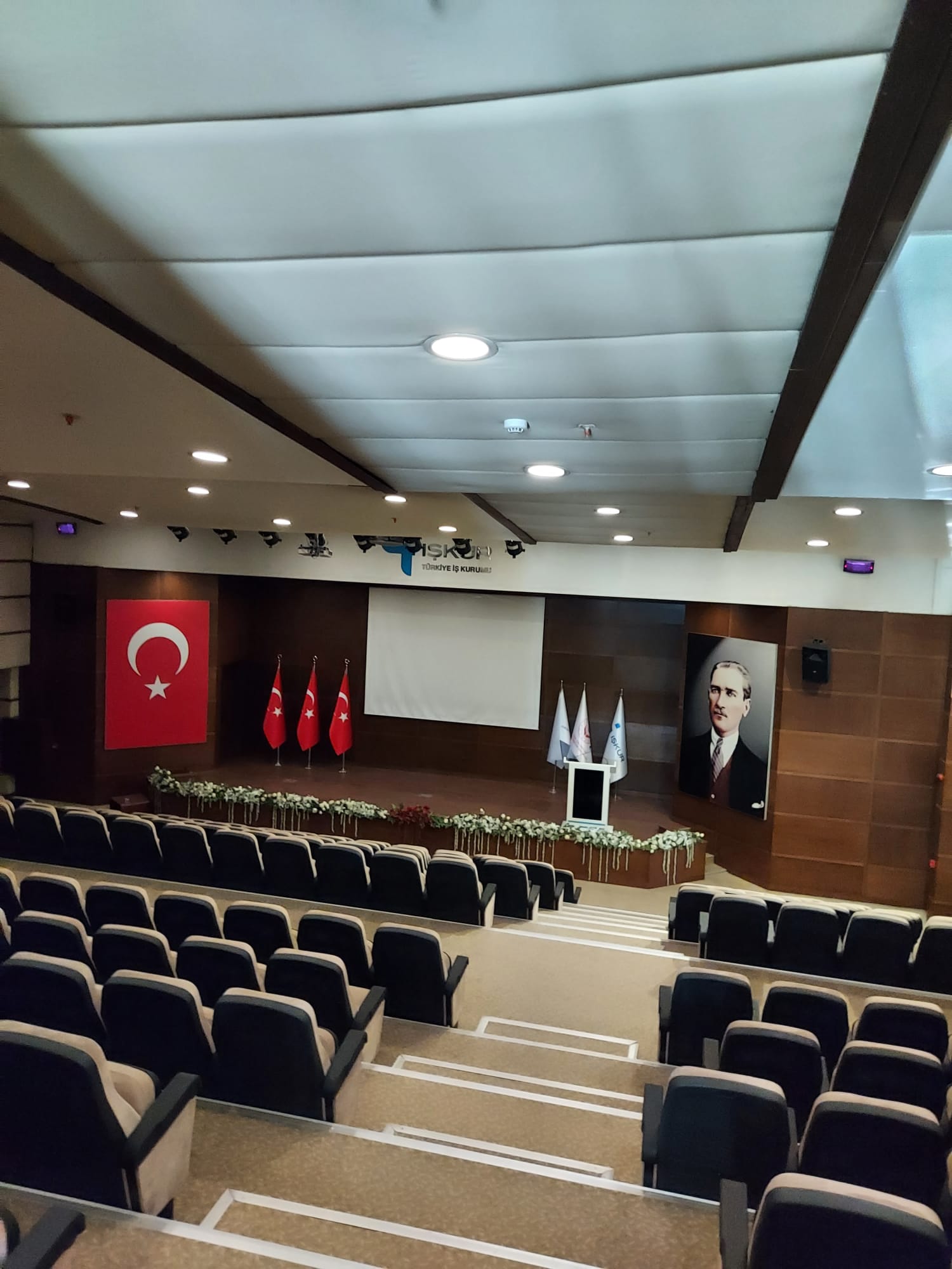 Türkiye İş Kurumu Konferans Salonu Tadilatı
